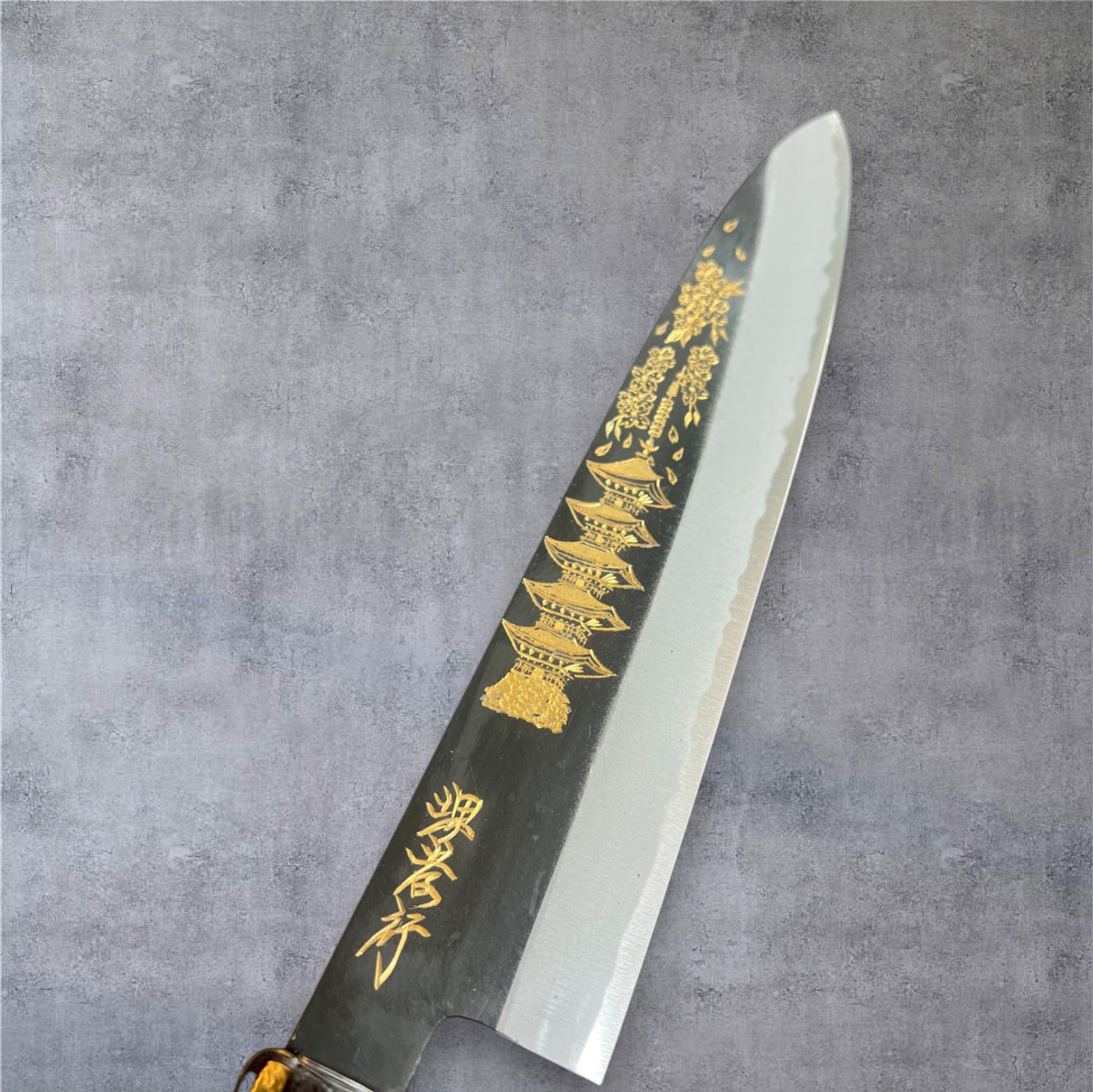 Michiko Kubota Engrave Gyuto 240 mm White 2 Maiko Hanabi