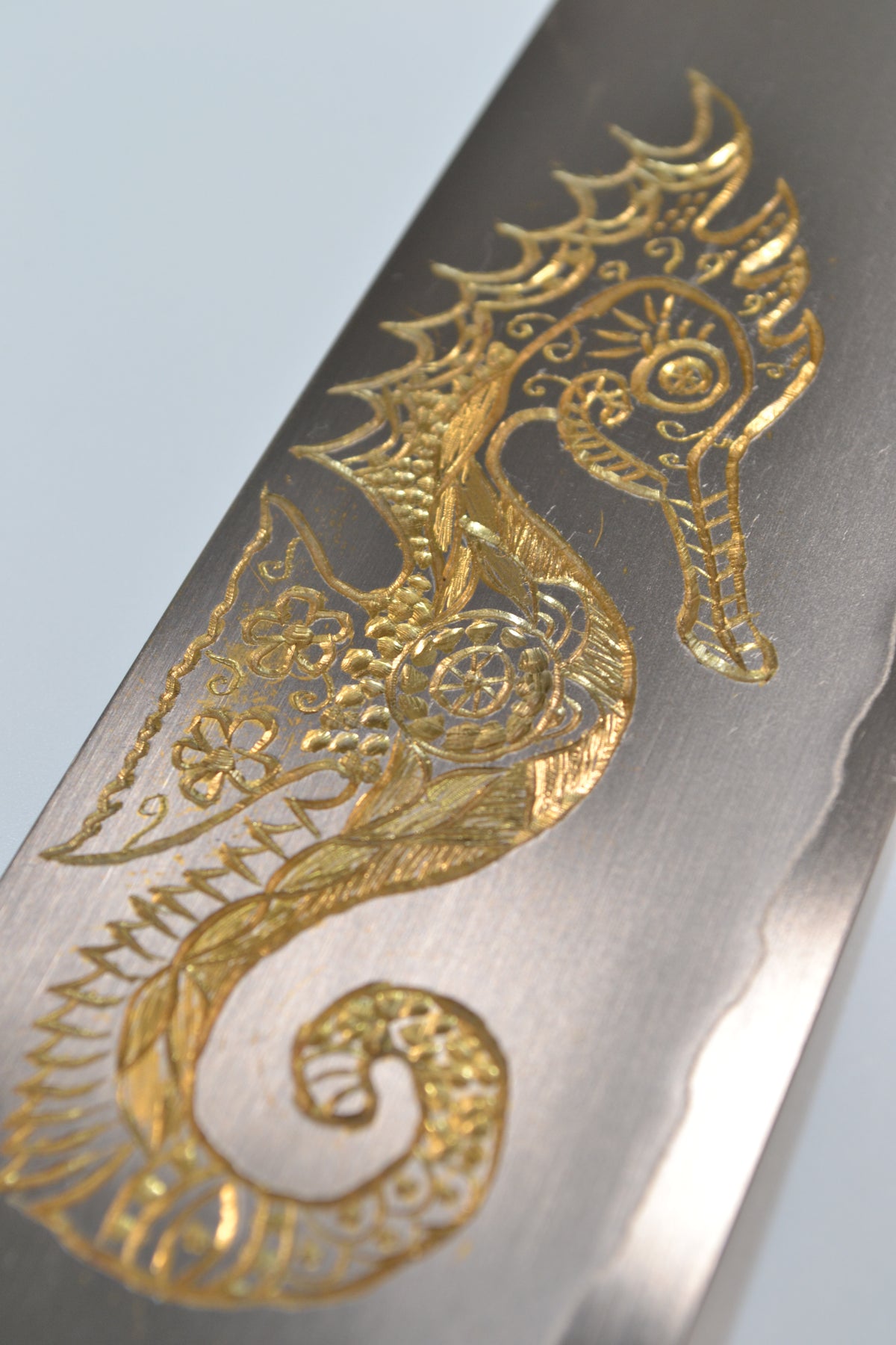 [PRE-ORDER] Michiko Kubota Engraved Wa Santoku 180mm — Seahorse