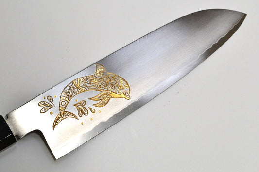 [PRE-ORDER] Michiko Kubota Engraved Santoku 180mm — Dolphin